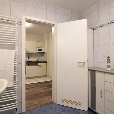 Appartementhaus Eichsfeldia 7 * Kuehlungsborn